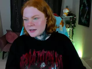 CassieRedKiss's Live Sex Cam Show
