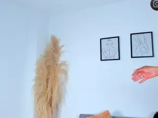 chantal-smith's Live Sex Cam Show