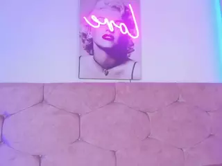 lunar-leen's Live Sex Cam Show