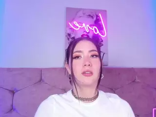 lunar-leen's Live Sex Cam Show