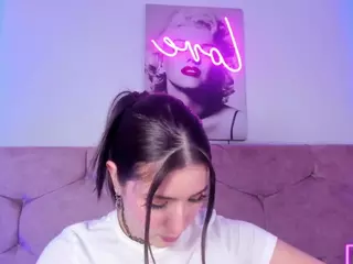lunar-leen's Live Sex Cam Show