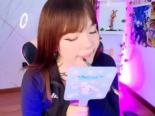 FluffyBubble21's Live Sex Cam Show