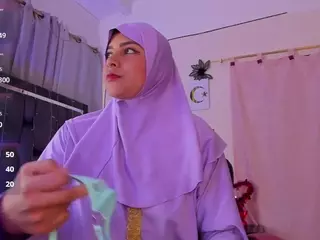 MELISSAMASSU's Live Sex Cam Show