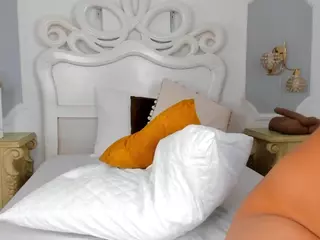 pushaina-03's Live Sex Cam Show