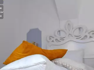 pushaina-03's Live Sex Cam Show