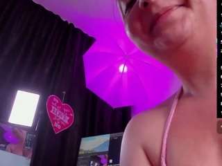 Live cam show with RaissaSky
