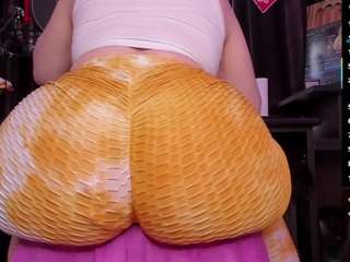 Live cam show with RaissaSky