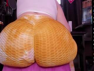 Live cam show with RaissaSky
