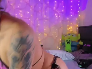 NanaLeon's Live Sex Cam Show