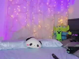 NanaLeon's Live Sex Cam Show
