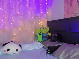 NanaLeon's Live Sex Cam Show