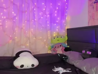 NanaLeon's Live Sex Cam Show