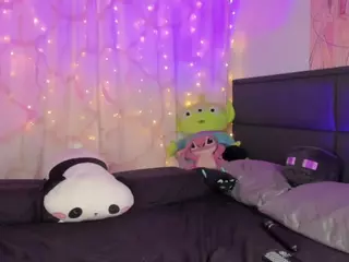 NanaLeon's Live Sex Cam Show