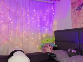 NanaLeon's Live Sex Cam Show