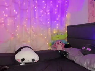 NanaLeon's Live Sex Cam Show