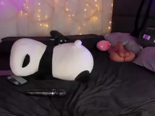 NanaLeon's Live Sex Cam Show