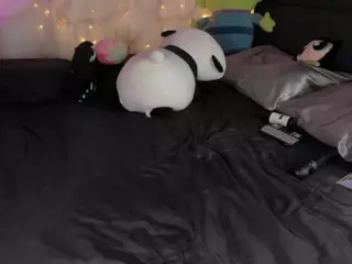 NanaLeon's Live Sex Cam Show