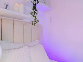 Pamela-White's Live Sex Cam Show