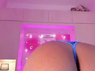 TamaraZaki's Live Sex Cam Show