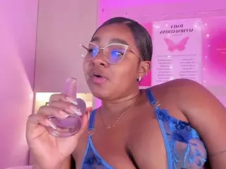 TamaraZaki's Live Sex Cam Show