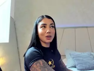 VIcky's Live Sex Cam Show