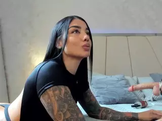 VIcky's Live Sex Cam Show