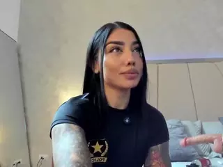 VIcky's Live Sex Cam Show