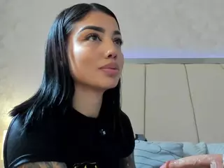 VIcky's Live Sex Cam Show