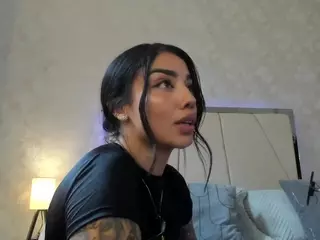 VIcky's Live Sex Cam Show