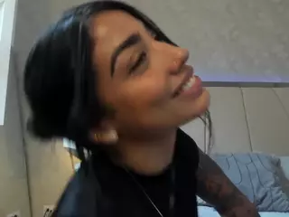 VIcky's Live Sex Cam Show