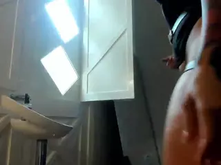 VIcky's Live Sex Cam Show