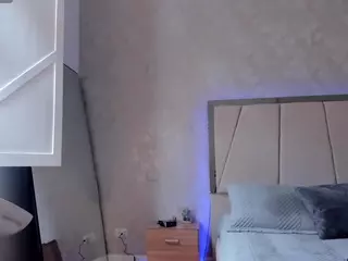 VIcky's Live Sex Cam Show