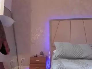 VIcky's Live Sex Cam Show