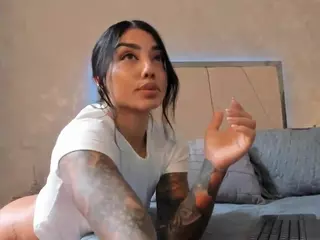 VIcky's Live Sex Cam Show