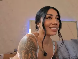 VIcky's Live Sex Cam Show