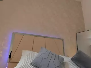 VIcky's Live Sex Cam Show