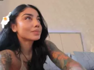 VIcky's Live Sex Cam Show