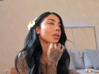 VIcky's Live Sex Cam Show