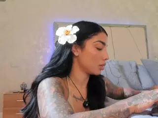 VIcky's Live Sex Cam Show