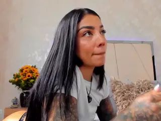 VIcky's Live Sex Cam Show