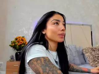 VIcky's Live Sex Cam Show
