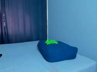 BubbleEmma's Live Sex Cam Show