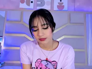 Nicolle's Live Sex Cam Show