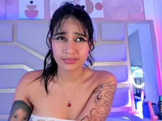 Nicolle's Live Sex Cam Show