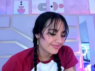 Nicolle's Live Sex Cam Show