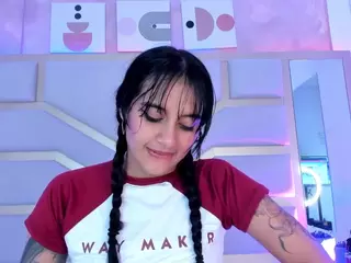 Nicolle's Live Sex Cam Show