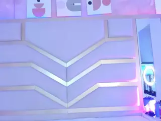 Nicolle's Live Sex Cam Show