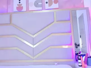 Nicolle's Live Sex Cam Show