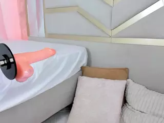 Nicolle's Live Sex Cam Show