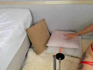 Nicolle's Live Sex Cam Show